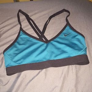 Woman’s Turquoise nike sport bra
